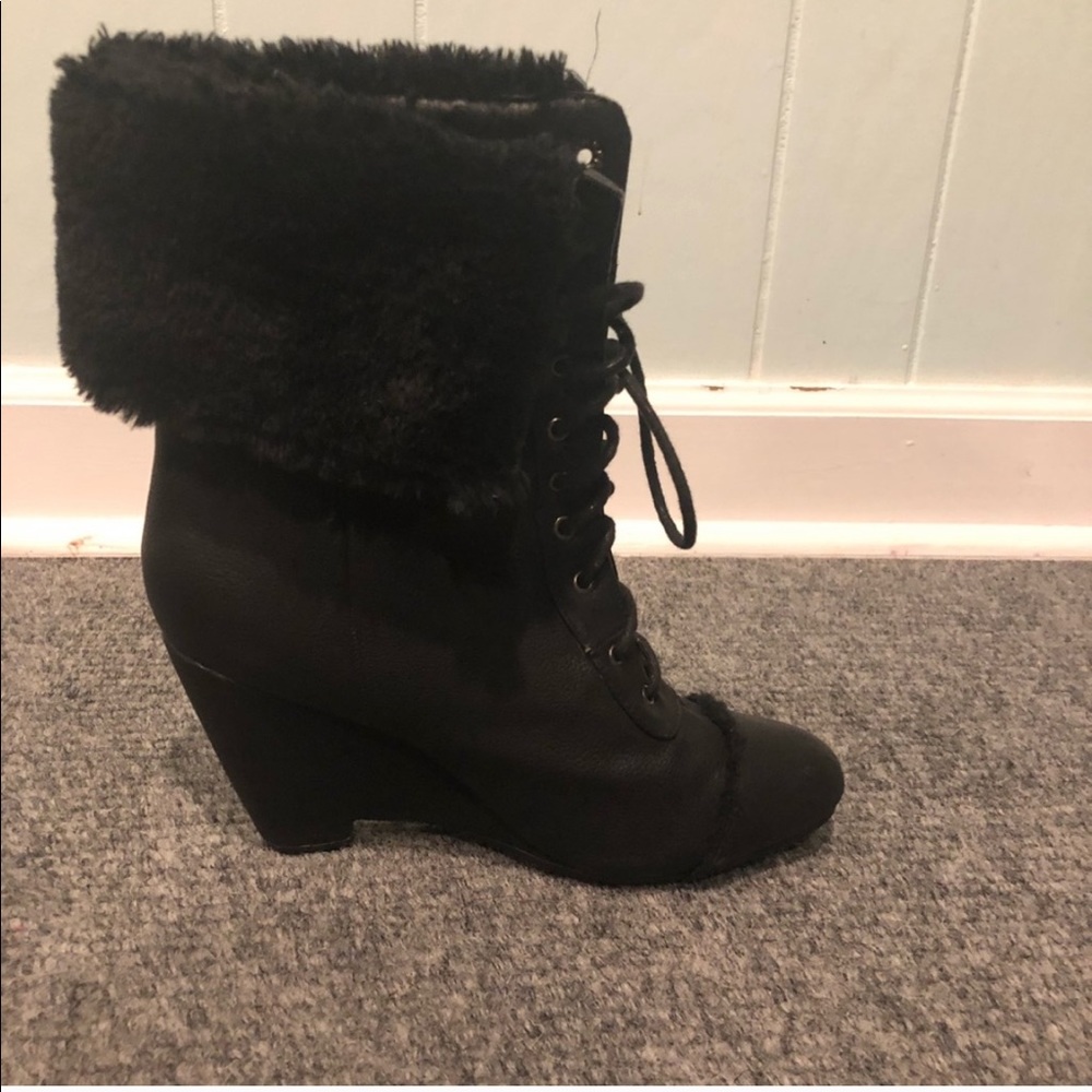 Wedge boots